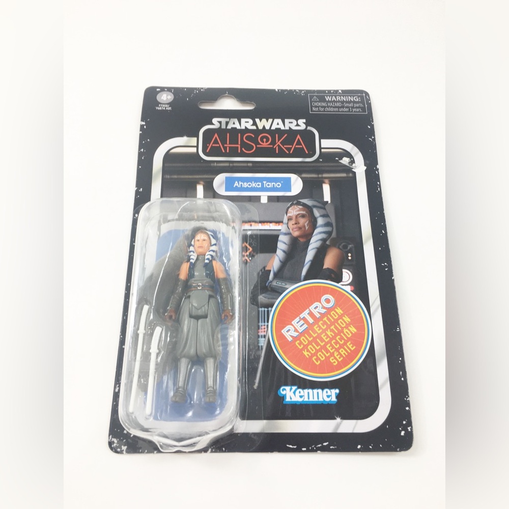 Star Wars Ashoka Tano Retro Collection Figure 3 3/4” (1AM)